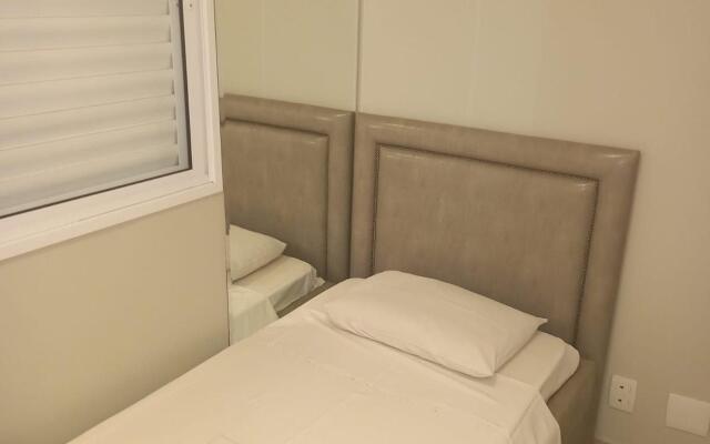 Apto estiloso de 2 quartos no Setor Bueno - TH1912