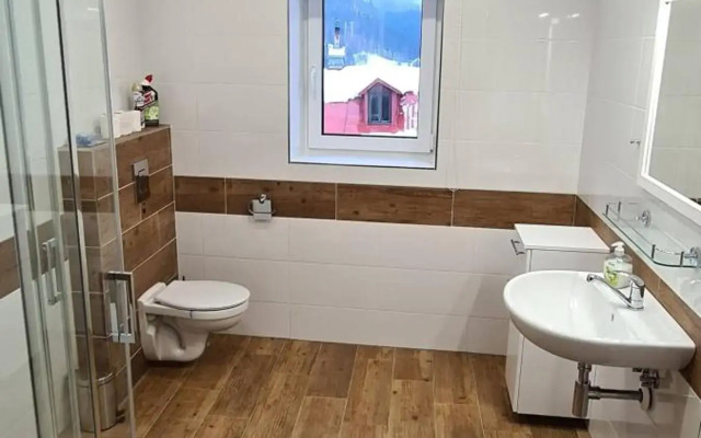 Chalupa Rochlitz s horkým koupacím sudem