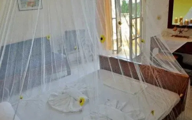 Irini Hotel-Apartments