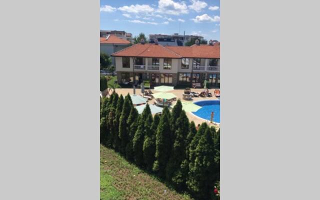 Комфортное жильё в 250 метрах от моря !