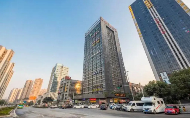 Home Inn Chongqing North Railway Station