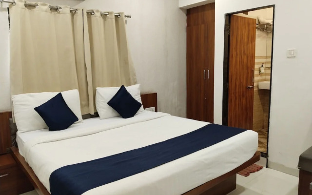 Hotel Ten Eleven Grand