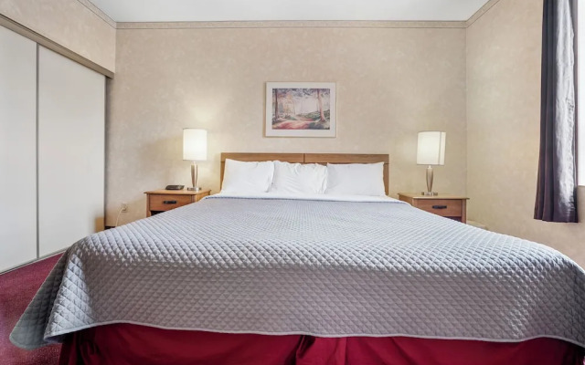 Royal Inn and Suites at Guelph