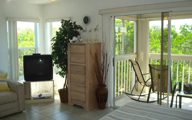 Cove at Sandy Pointe Unit 111