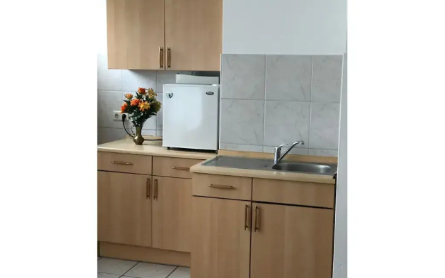 City Hotel-Garni