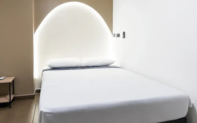 Hotel Lax