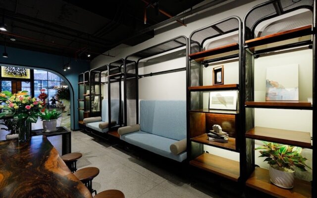 Em Oi Boutique Hotel