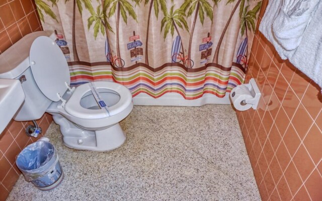 Misty Isles Redington Beachfront Suite 5