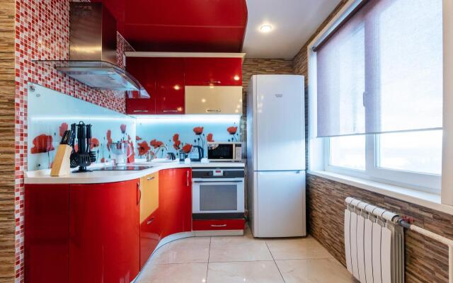 Пять звезд на Дубровинского 106