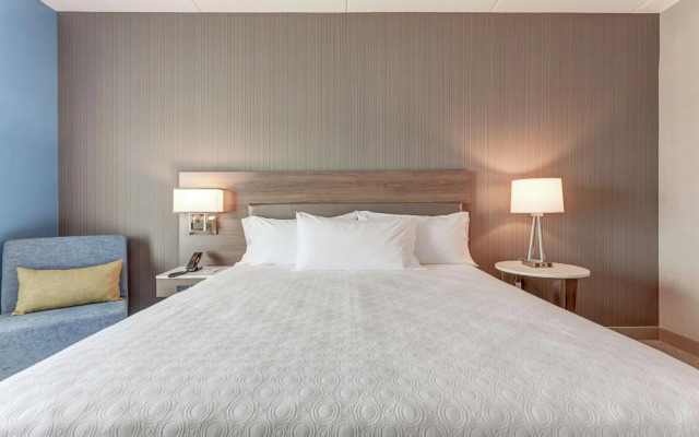 Home2 Suites by Hilton Toronto Brampton