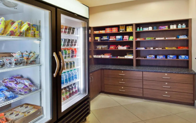 DoubleTree by Hilton Brunswick