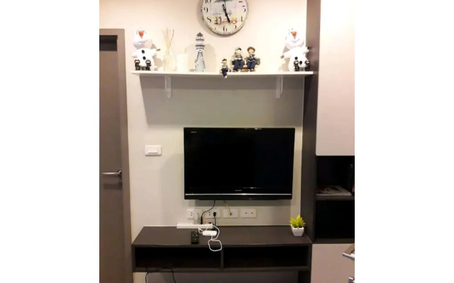 The Base Central Pattaya by Avi