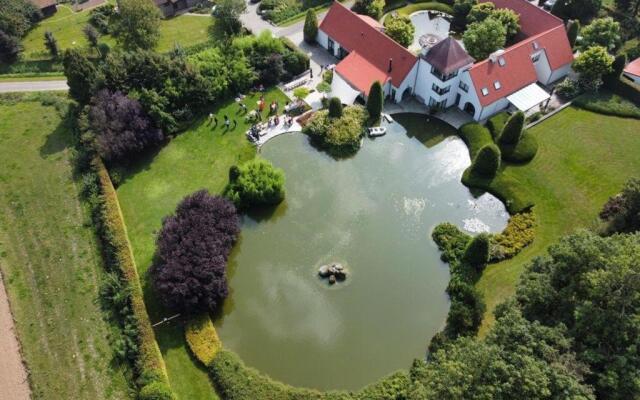 Hof van Eine