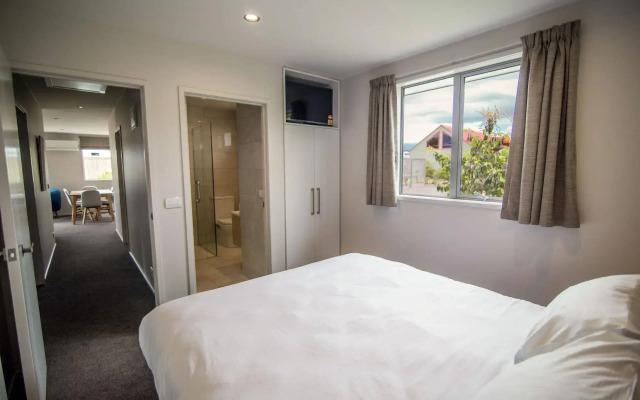 Te Anau Deluxe Apartments