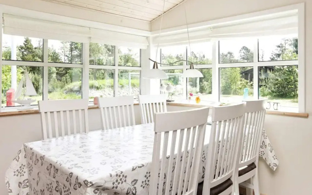 6 Person Holiday Home in Jerup