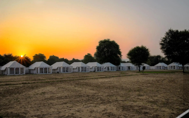 Royal Safari Camp