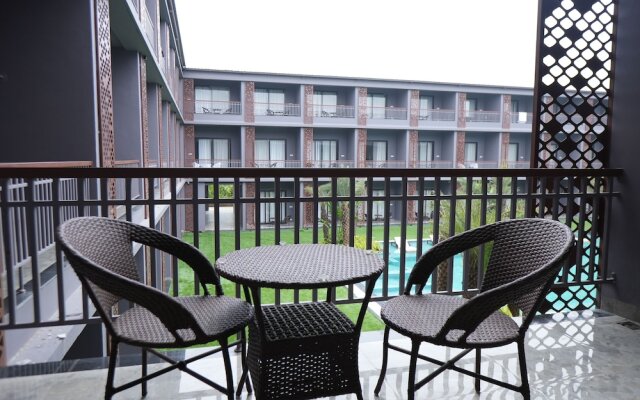 Mansa Club And Resort