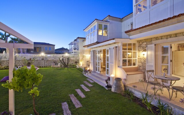 Hane Alacati Boutique Hotel