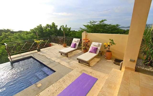 Casa Canopy