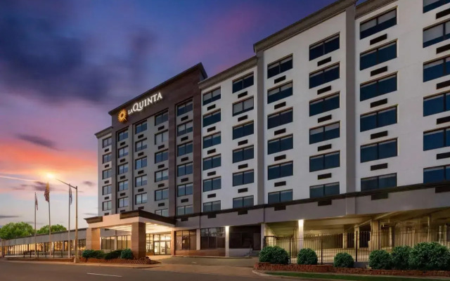 La Quinta Inn & Suites by Wyndham Washington DC / NoMa