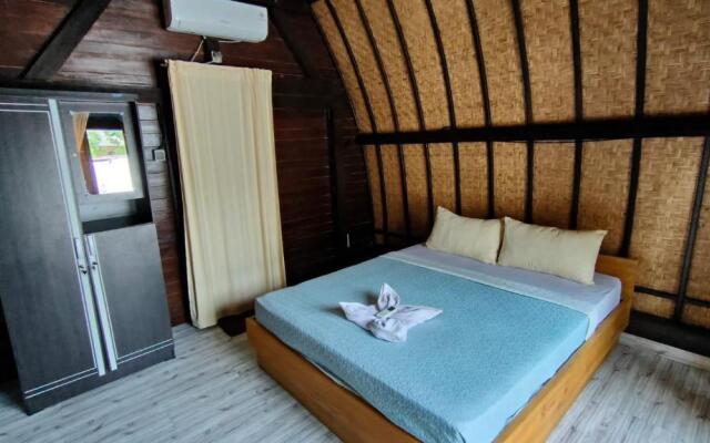 Gili Davidoff Bungalow