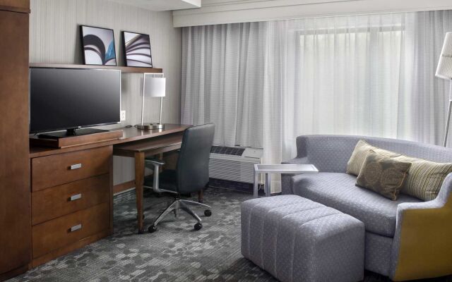 Courtyard by Marriott Paramus