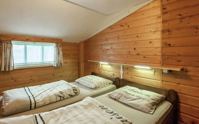 Cozy Holiday Home in Oisterwijk with Swimming Pool