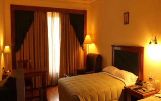Hotel Brookside