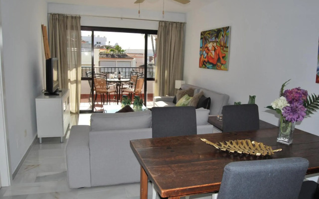 AP010 - Alcazaba Atico