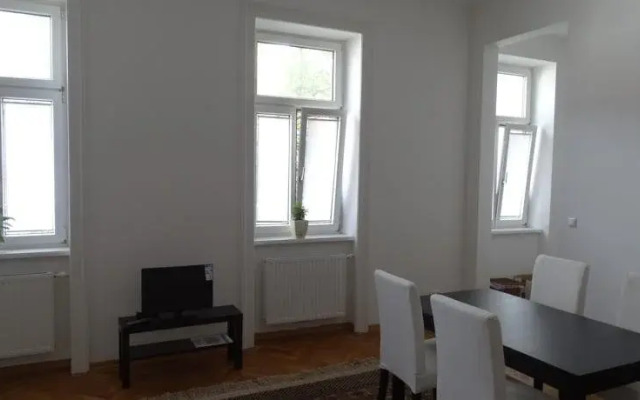 Altbau-Garconniere