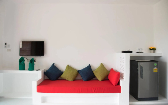 Siri Lanta Resort  (SHA Extra Plus)