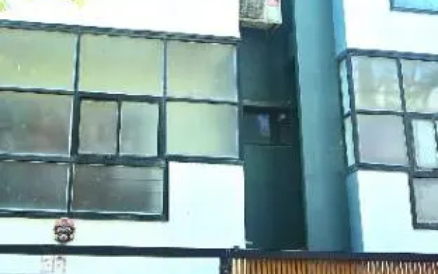 The Roy Grand Inns by OYO Rooms