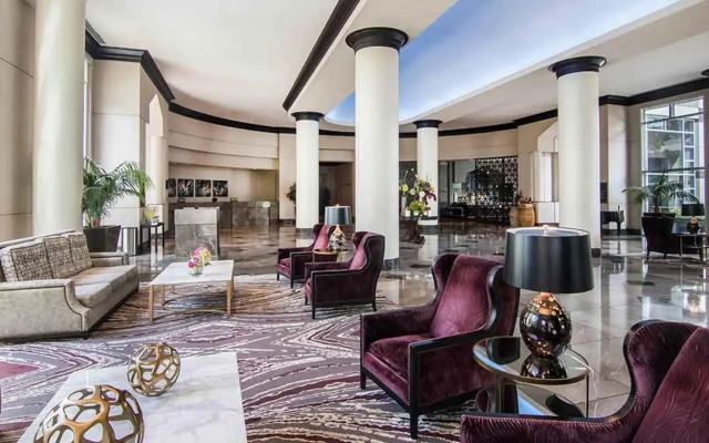 Renaissance Dallas North Hotel
