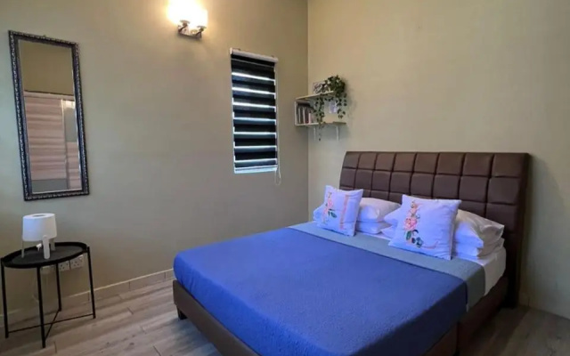 Hana Lodge Neat,Comfy 3 Bdrm Apartment 2 Min to Lost World of Tambun Ipoh Limestone hill view – Guest Rooms – Ipoh