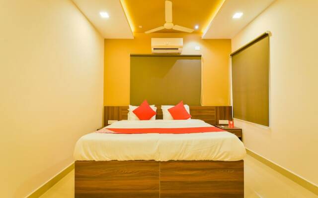Kadavil Suites by OYO Rooms