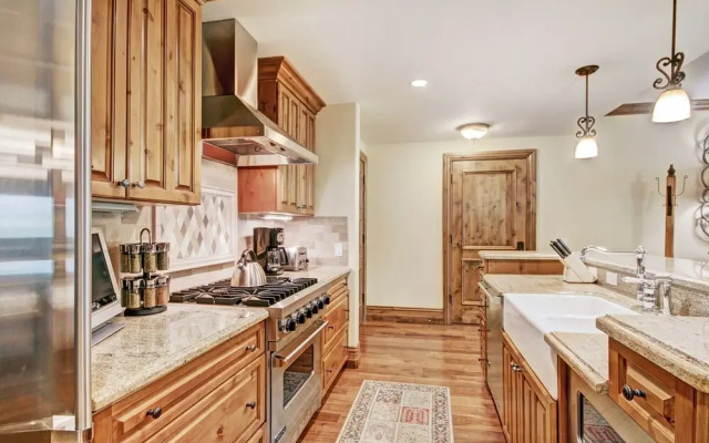 Arrabelle 1Br 2Ba P272