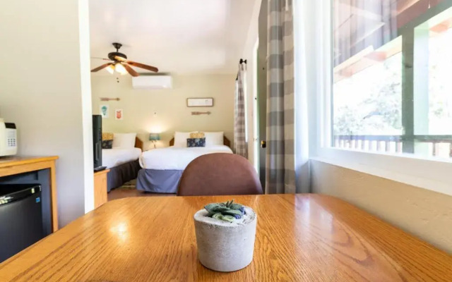 Buckeye Tree Lodge
