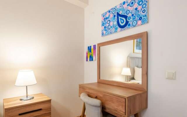 Pleasant Flat With Central Location in Sisli