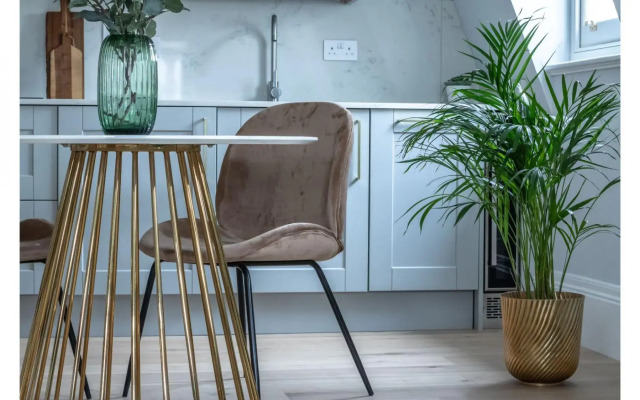 Royal Kensington Penthouse IX- 3 bed