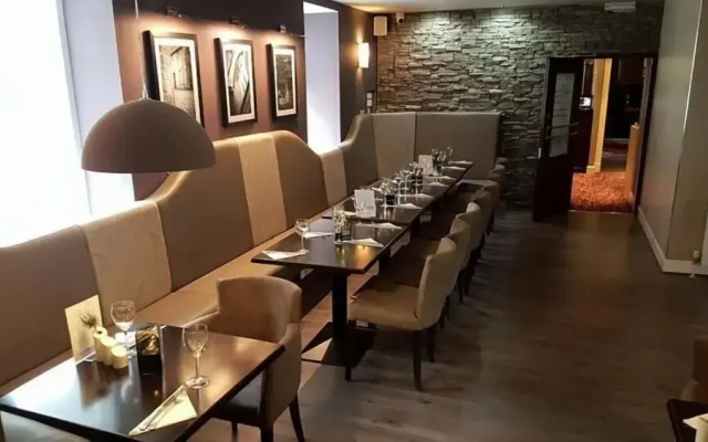 Fairburn Hotel