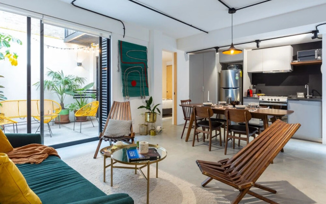 Cozy & Hip Roma Apt with 2 Private Terraces!