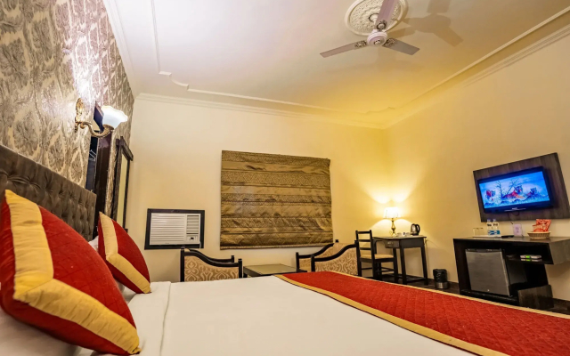 Glitz Ranthambore Safari Resort