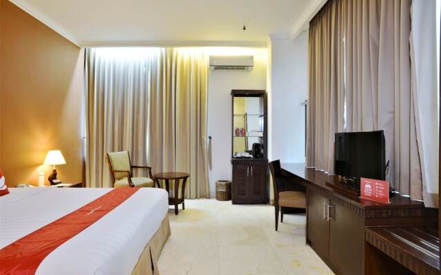 ZEN Premium Near Grand Indonesia Mall
