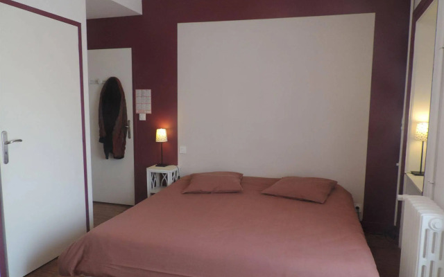 Select Hotel