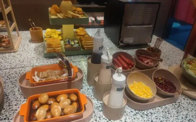 Orange Hotel (Chengdu Sichuan Normal University Subway Station Branch) – Meal – Chengdu
