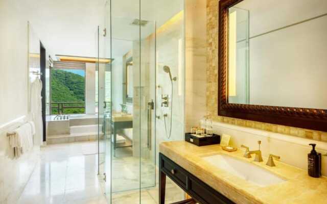 The St. Regis Sanya Yalong Bay Resort