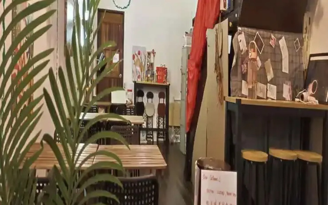 Vspace Guesthouse & Cafe