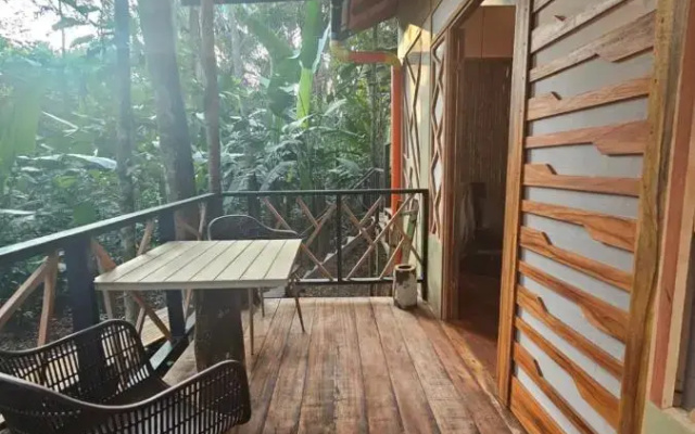 Buru Nature Hotel