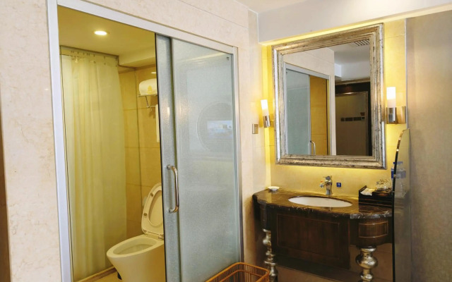 Clayton Hotel
