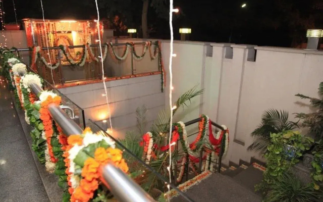 Indiyaah Inn